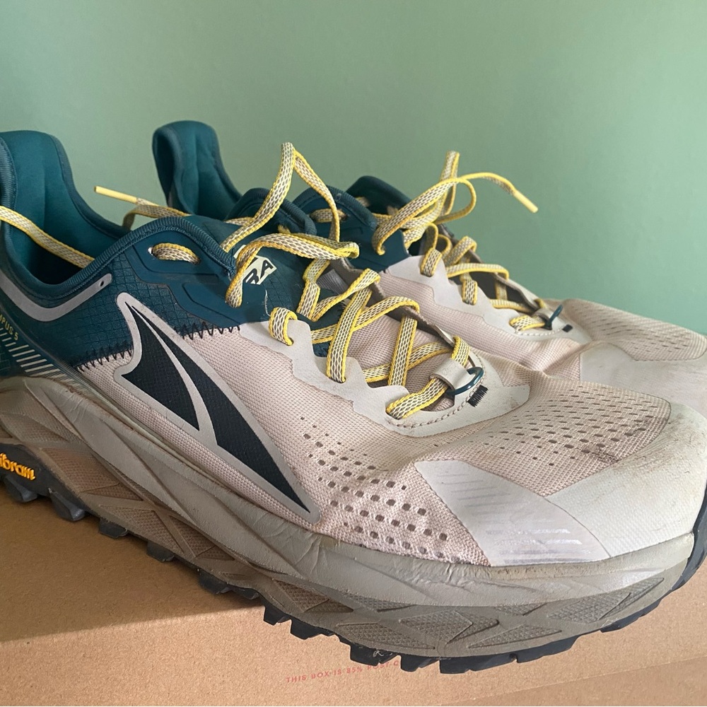 Altra Men's Olympus 5 Trail Running Shoes